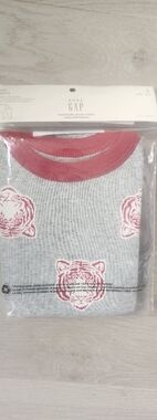 New GAP Toddler Boy Long sleeve & Pant Pajamas Size 3
